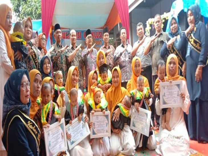 Wisuda Imunisasi Dasar Lengkap Balita dan ASI EKSKLUSIF dihadiri oleh PJ BUPATI di Desa PARIT BARU